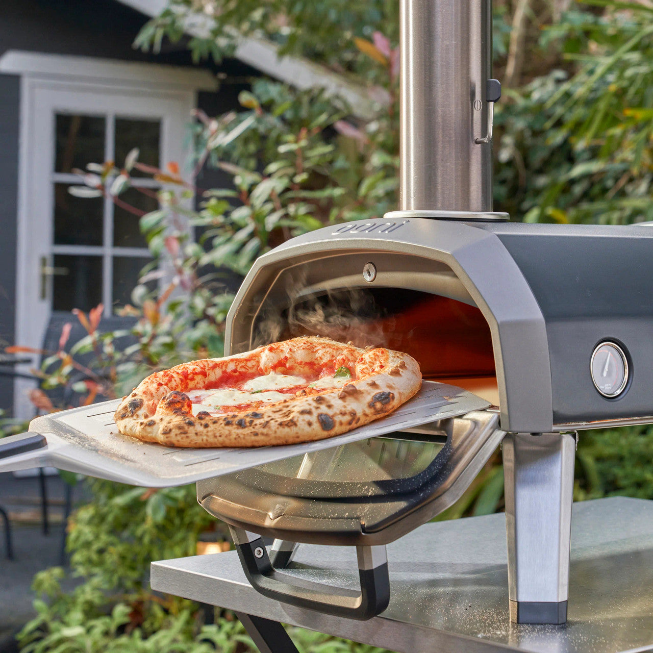 Ooni Karu 12G Multi-Fuel Pizza Oven – The Cook's Warehouse