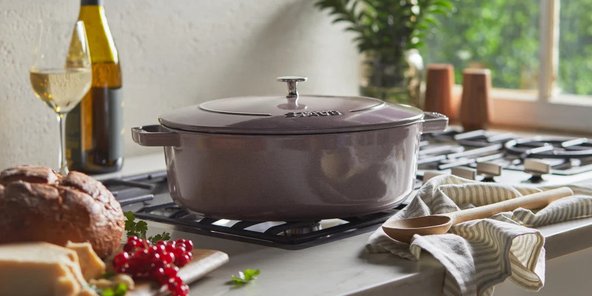 Staub 6.25 Quart Wide Oval Dutch Ovens – The Cook's Warehouse