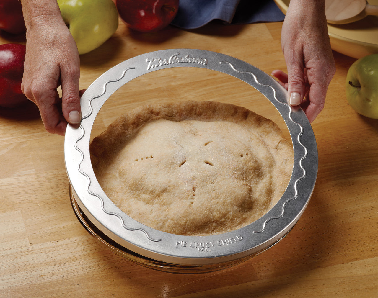 Mrs. Anderson's 10 Inch Pie Crust Shield