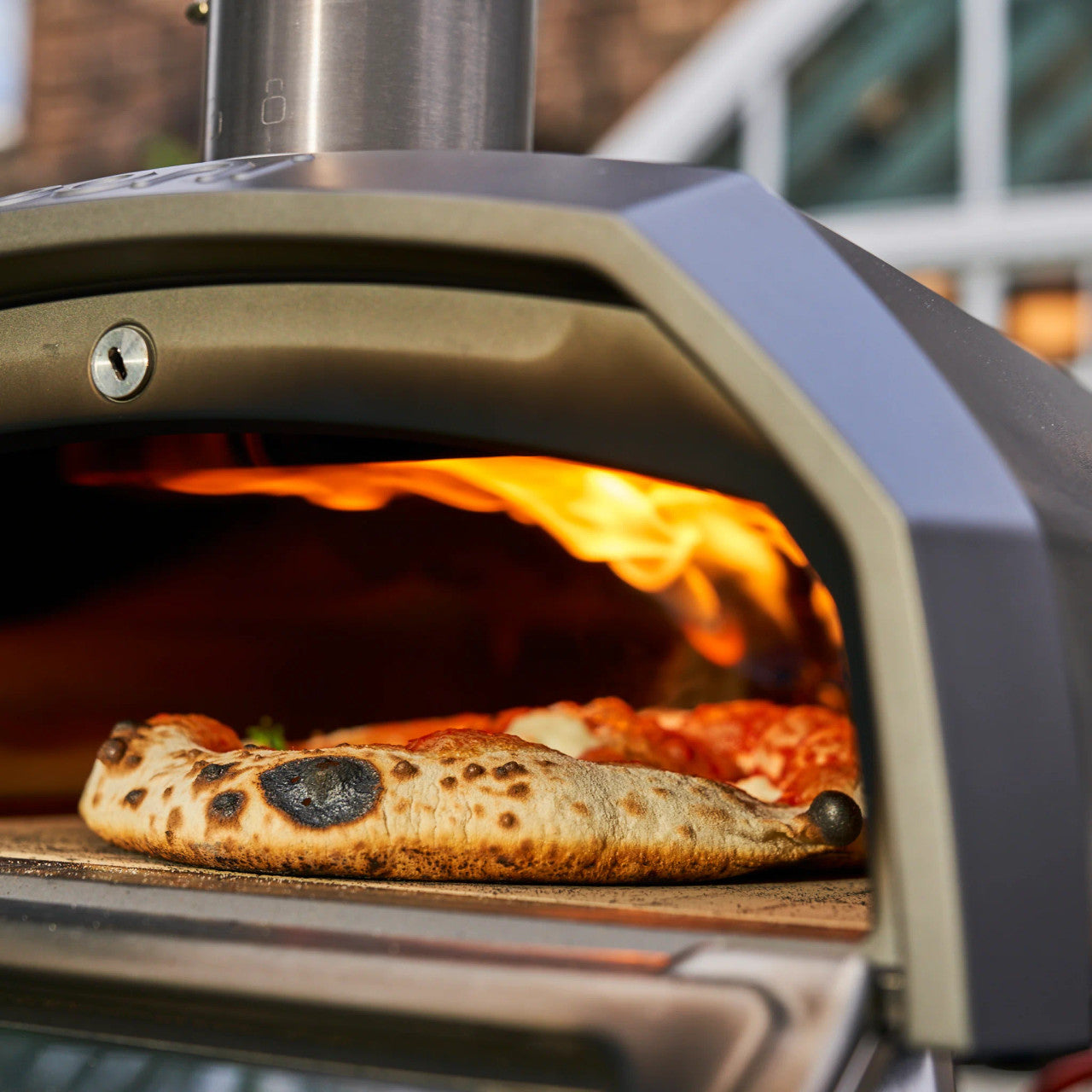Ooni Karu 12G Multi-Fuel Pizza Oven – The Cook's Warehouse