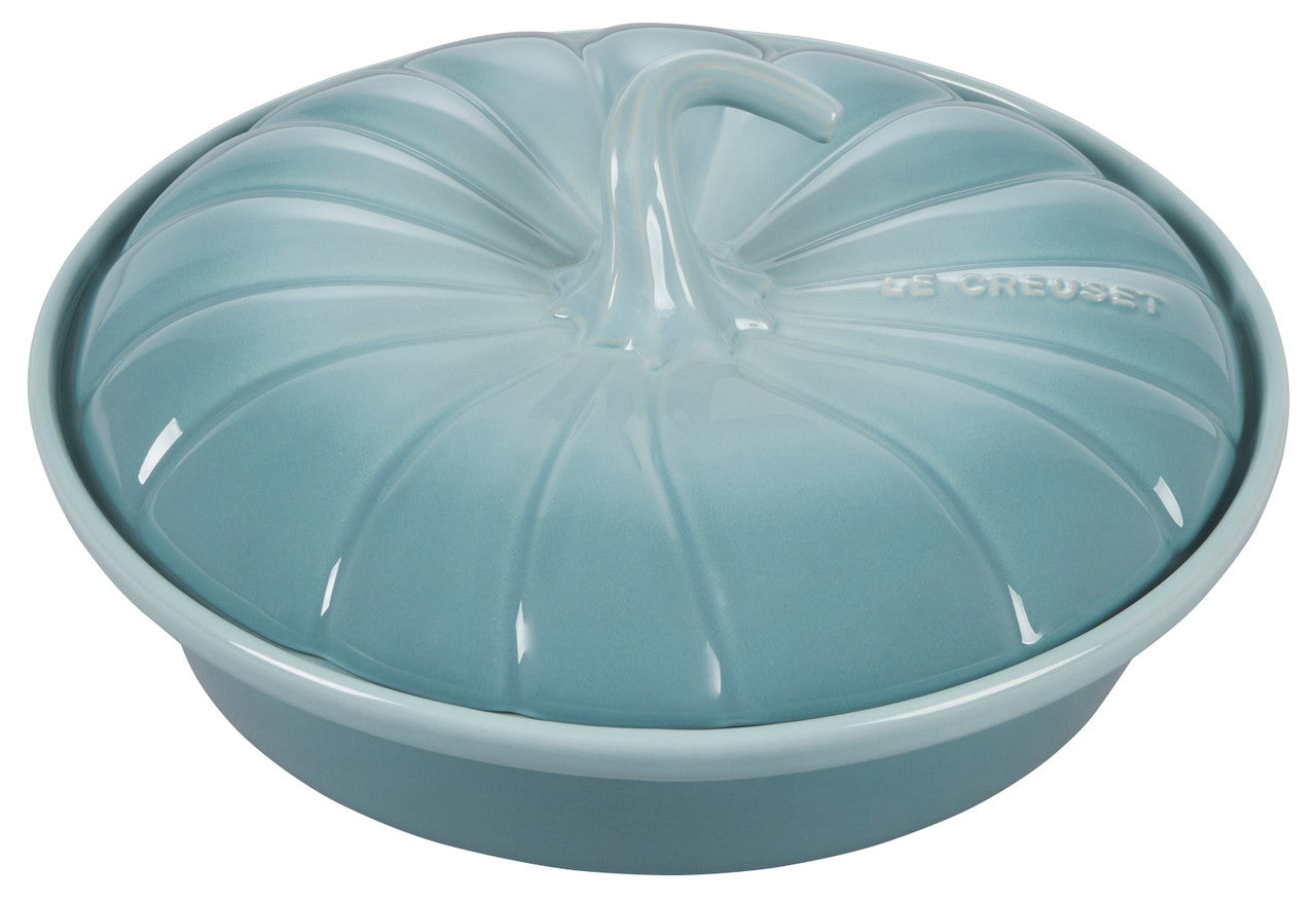 Le Creuset Pumpkin Pie Dish with Lid - Sea Salt