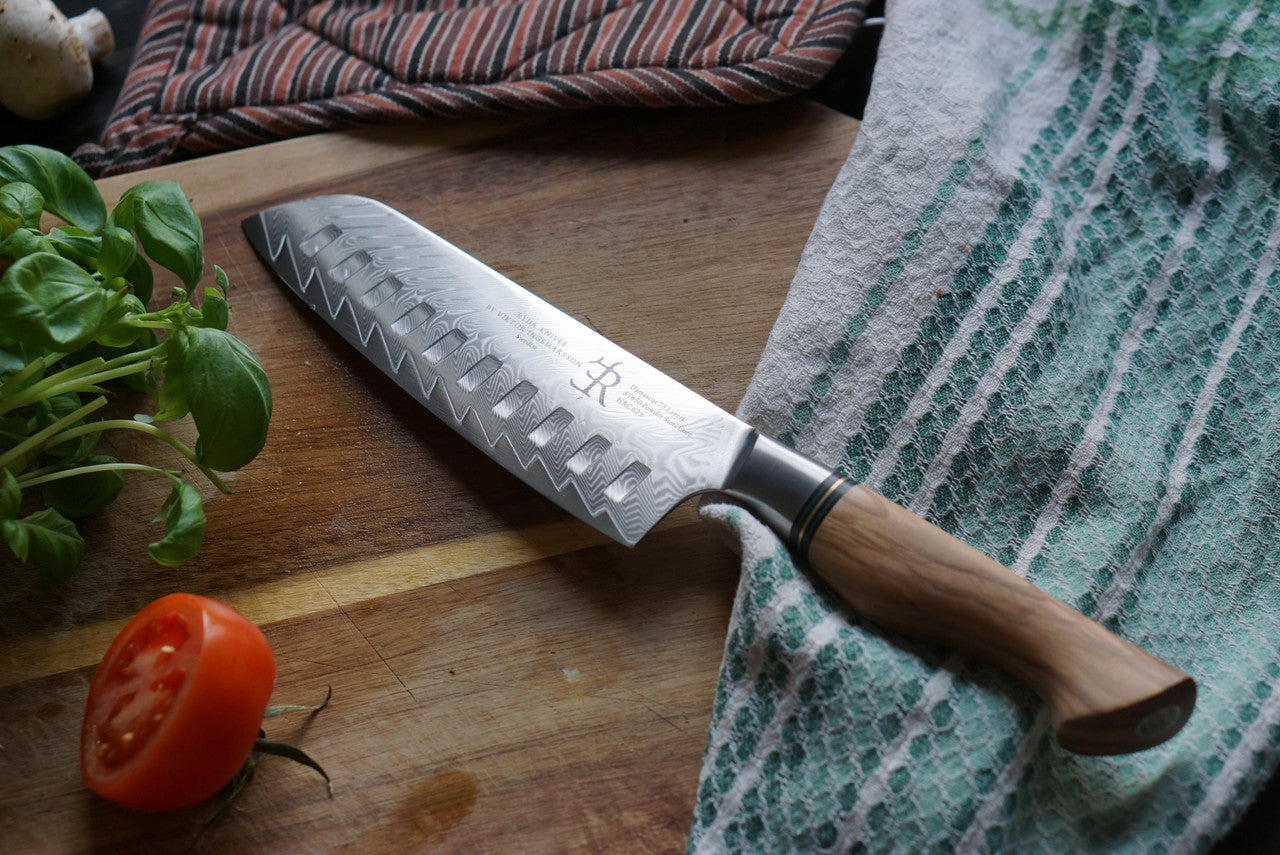 Ryda ST650 Damascus 7 inch Santoku Knife
