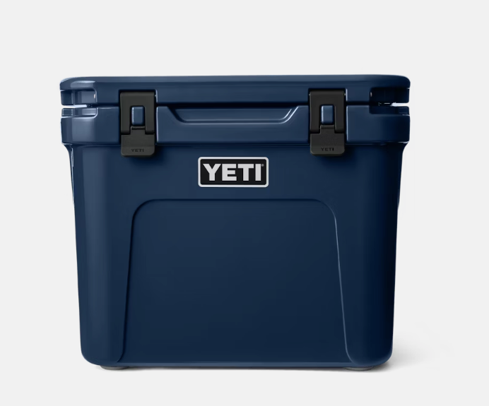 YETI Roadie 32 Cooler - Navy