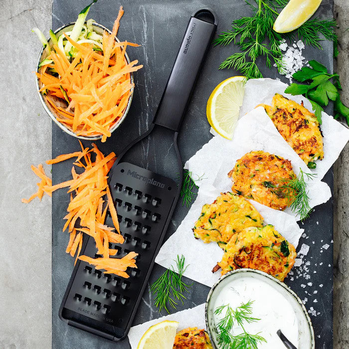 Microplane Black Sheep Series High Precision Extra-Coarse Grater