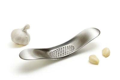 Joseph Joseph Rocker Garlic Crusher