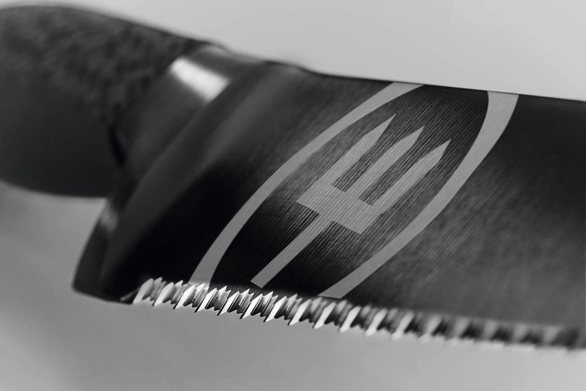 Wusthof Performer 9”  Double-Serrated Bread Knife