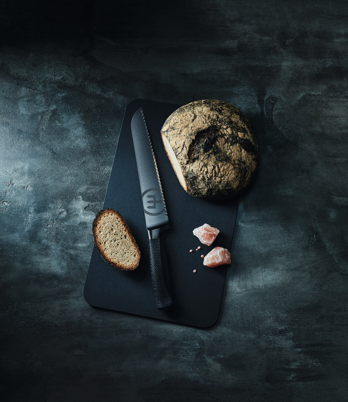 Wusthof Performer 9”  Double-Serrated Bread Knife